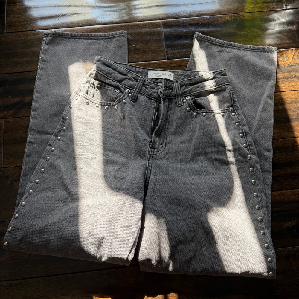 A&F Loose High Rise Studded Jeans - Picture 6 of 6